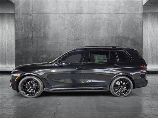 2026 BMW X7 M60i