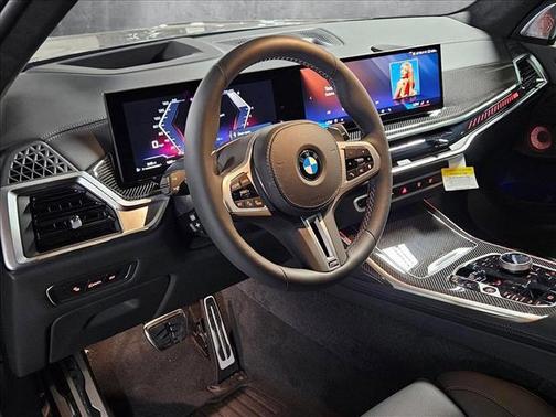 2026 BMW X7 M60i