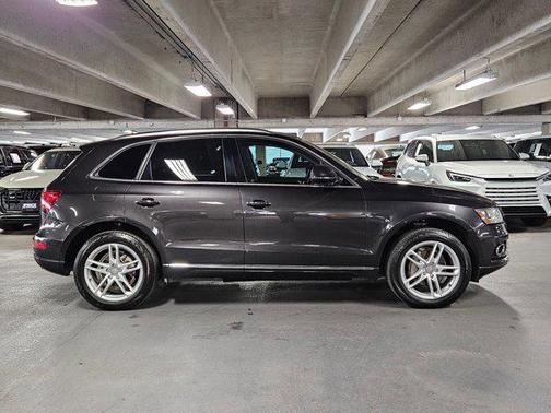 2016 Audi Q5 2.0T Premium Plus