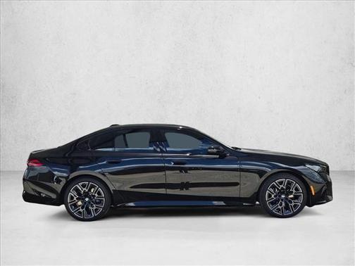 Black Sapphire Metallic 2027 BMW 550e 550e xDrive