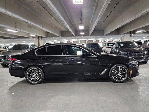 2021 BMW 530 530i
