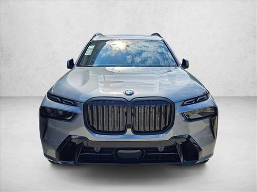 Skyscraper Grey Metallic 2026 BMW X7 xDrive40i