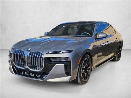 2023 BMW 740 i