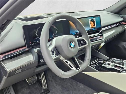 Black Sapphire Metallic 2027 BMW 530 i