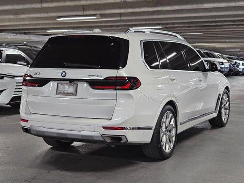 2023 BMW X7 xDrive40i