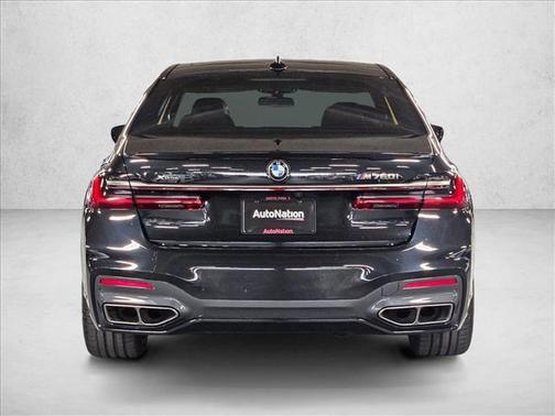 2022 BMW M760 xDrive