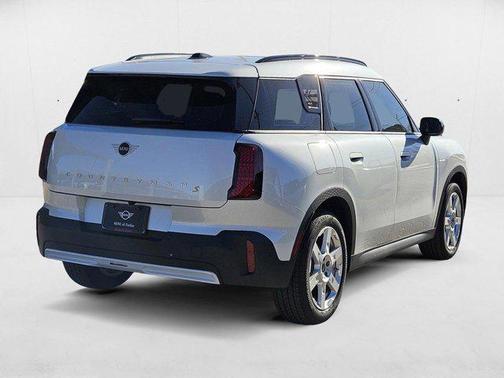 Nanuq White Metallic 2025 MINI Countryman Cooper S ALL4