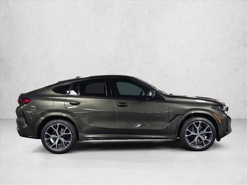 Manhattan Green Metallic 2027 BMW X6 xDrive40i