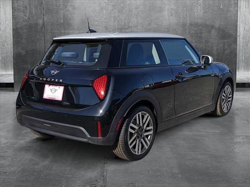 2025 MINI Hardtop Cooper