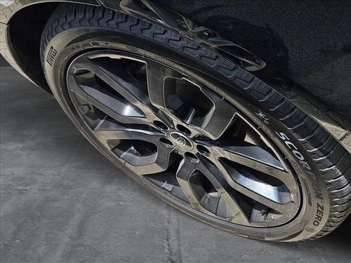 2022 Land Rover Range Rover Sport HSE Silver Edition