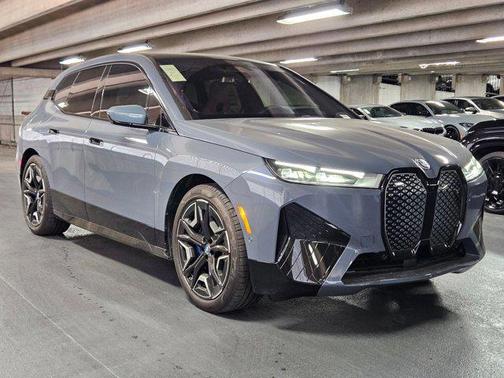 2025 BMW iX xDrive50