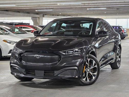 2022 Ford Mustang Mach-E Premium