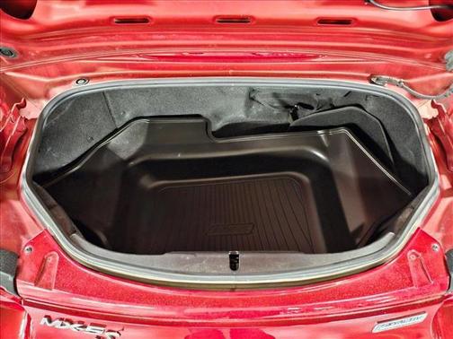 2016 Mazda MX-5 Miata Grand Touring
