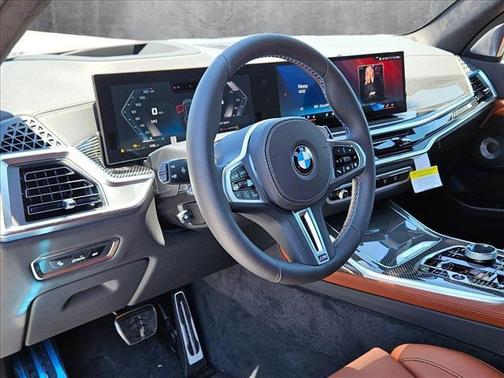 2026 BMW X7 M60i
