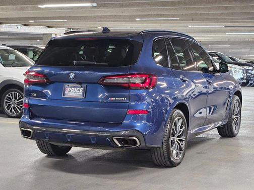 2022 BMW X5 M50i
