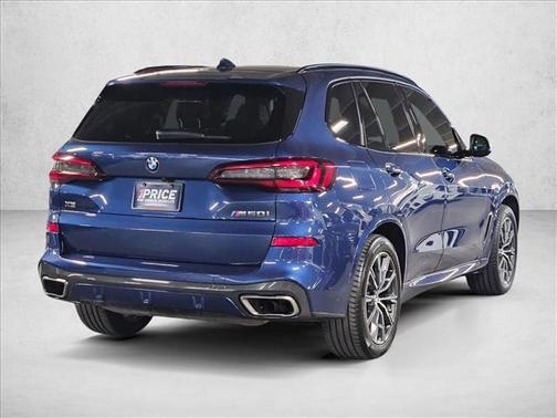 2022 BMW X5 M50i