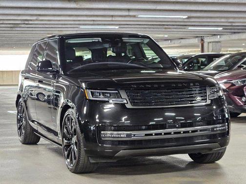 2023 Land Rover Range Rover P530 SE