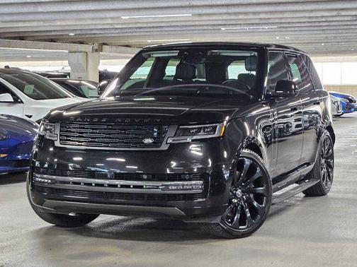2023 Land Rover Range Rover P530 SE