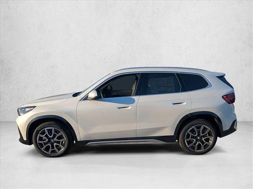 Mineral White Metallic 2026 BMW X1 xDrive28i
