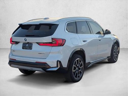 Mineral White Metallic 2026 BMW X1 xDrive28i