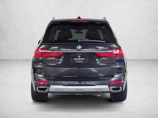 Black Sapphire Metallic 2022 BMW X7 xDrive40i