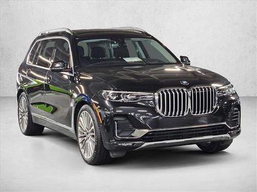Black Sapphire Metallic 2022 BMW X7 xDrive40i