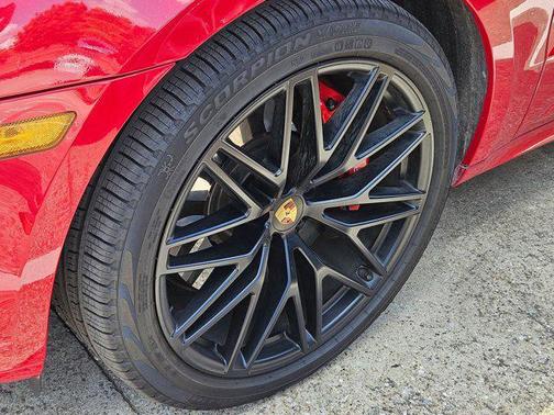 2023 Porsche Macan GTS