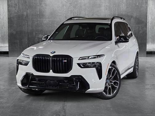 2025 BMW X7 M60i