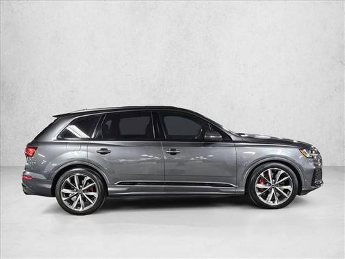 Daytona Gray Pearl Effect 2024 Audi SQ7 4.0T Prestige