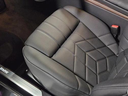 Dark Graphite Metallic 2026 BMW i7 eDrive50