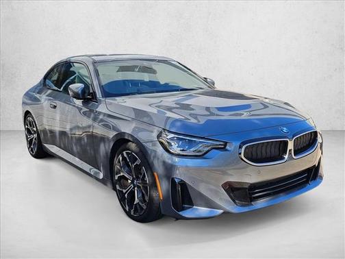 2025 BMW 230 i