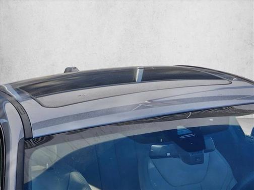 2025 BMW 230 i
