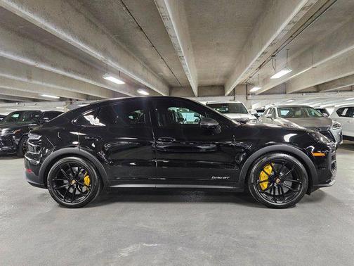 2024 Porsche Cayenne Turbo GT