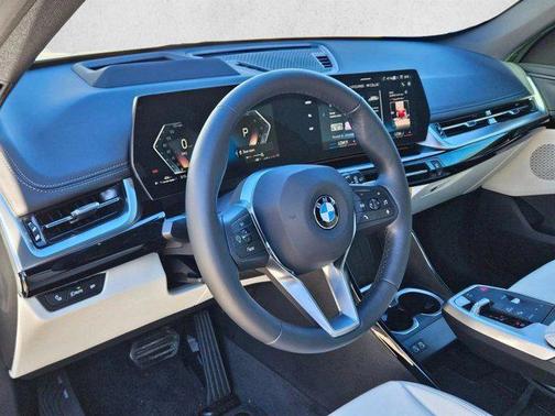 Space Silver Metallic 2026 BMW X1 xDrive28i