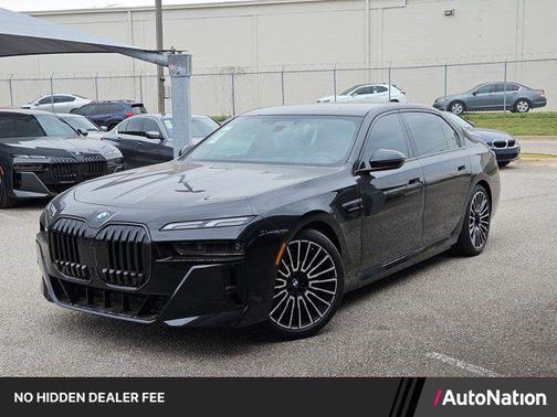 Black Sapphire Metallic 2026 BMW i7 eDrive50