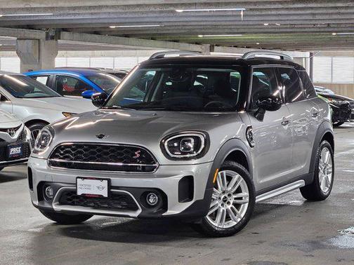 Melting Silver III Metallic 2023 MINI Countryman Cooper S