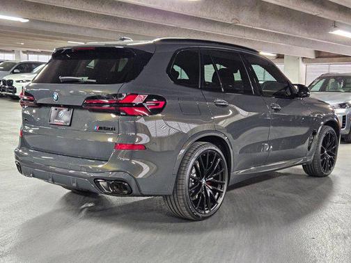 2026 BMW X5 M60i