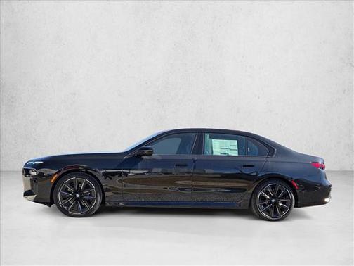 2025 BMW 760 xDrive