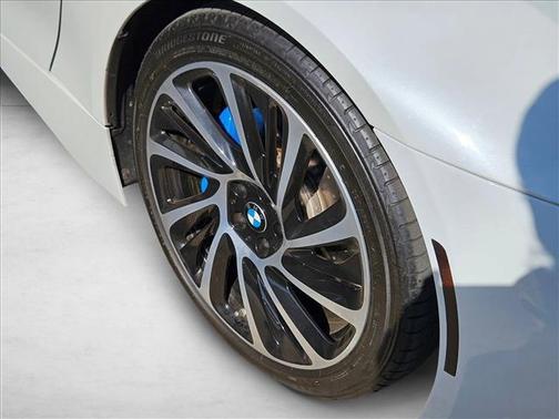 White 2016 BMW i8 2dr Cpe