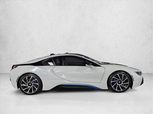 White 2016 BMW i8 2dr Cpe