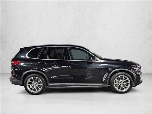 Black Sapphire Metallic 2021 BMW X5 sDrive40i
