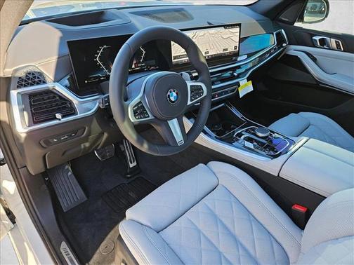 Mineral White Metallic 2026 BMW X5 xDrive40i