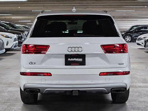 2019 Audi Q7 45 Premium Plus