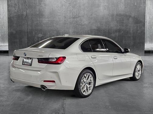 2025 BMW 330 i xDrive