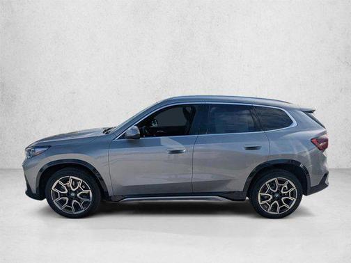 Space Silver Metallic 2026 BMW X1 xDrive28i