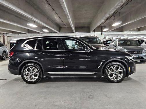 Black Sapphire Met 2023 BMW X3 sDrive30i