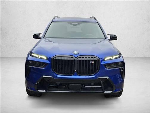 2025 BMW X7 M60i