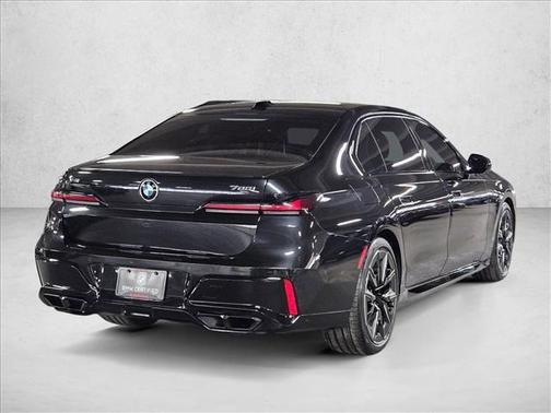 Black Sapphire Metallic 2023 BMW 760 i xDrive