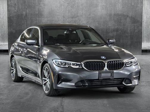 2022 BMW 330e Base