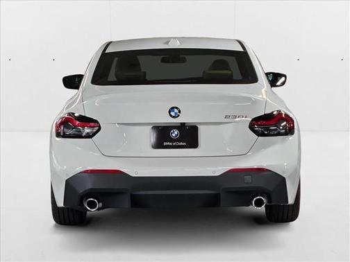 2025 BMW 230 i
